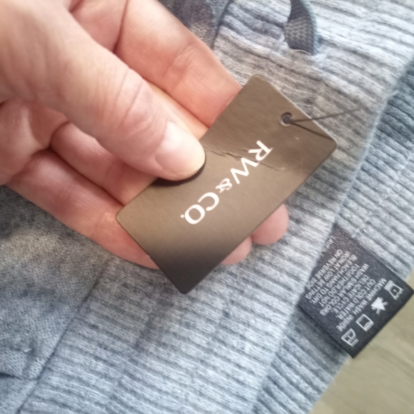 RW&CO. Heather Gray Knit Joggers - Picture 2 of 5